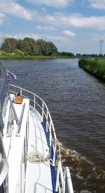 auf dem van Harinxma-Kanal
