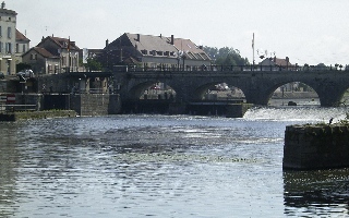 Gray - Brücke über die Saône