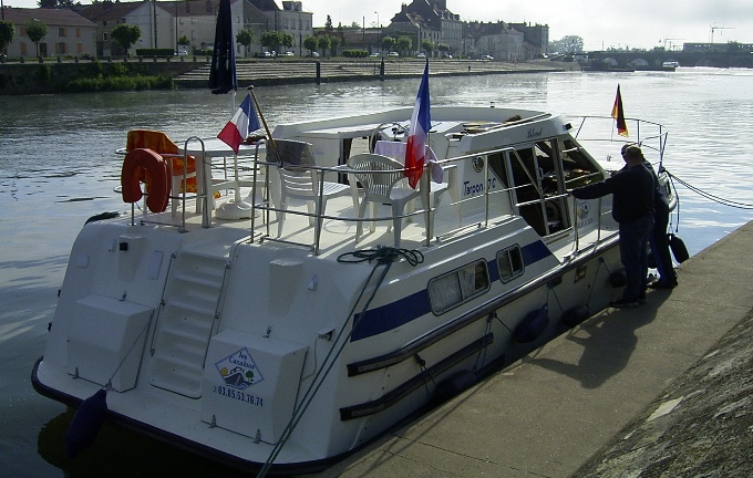 . . . am Schiffsanleger in Gray.