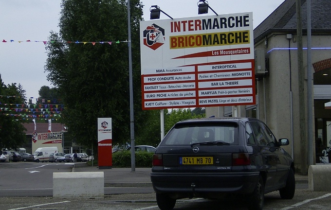 . . . hier geht es zum nchsten InterMarche.