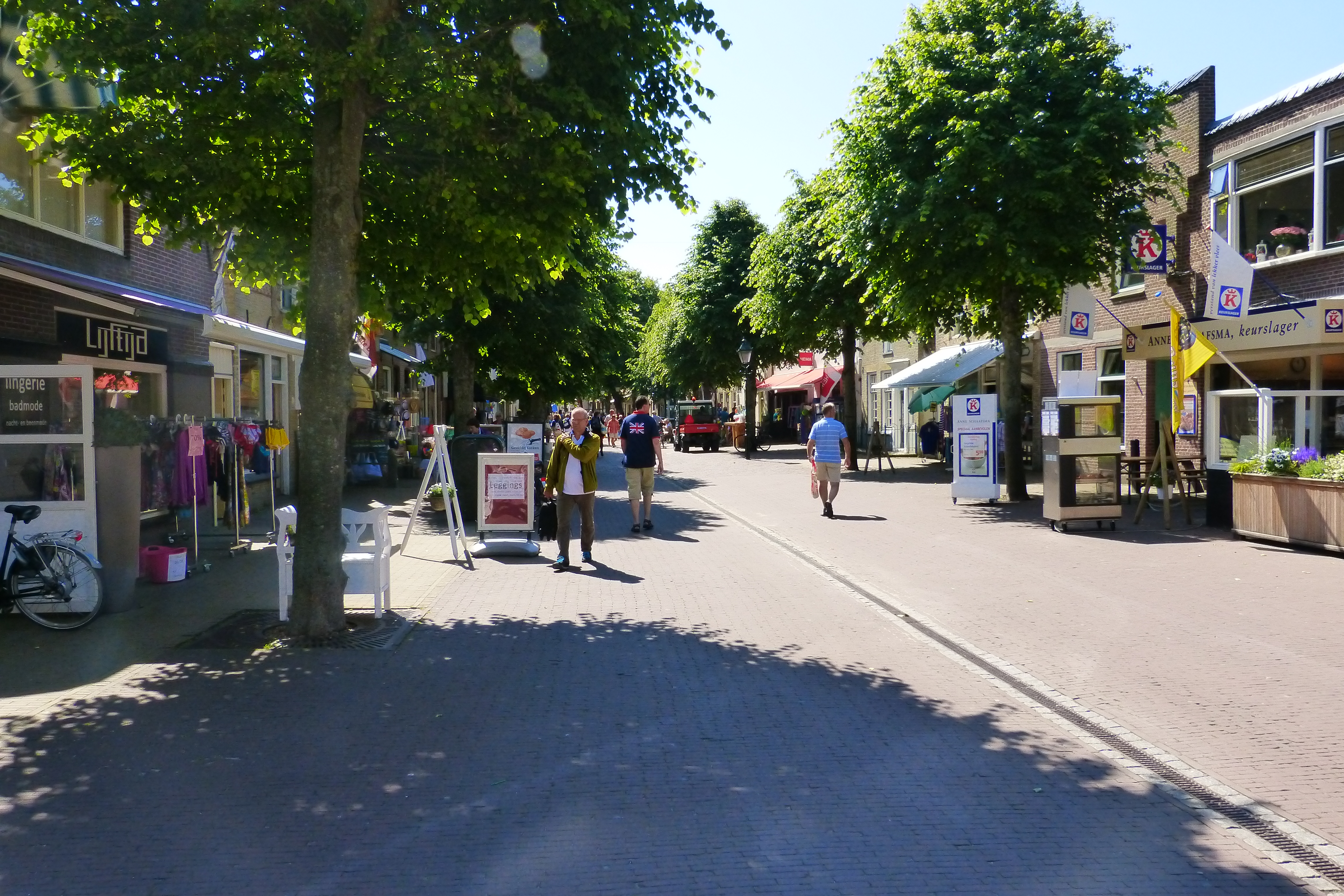 Einkaufsstrasse auf Terschelling