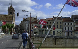St-Jean-de-Losne von der Saônebrücke