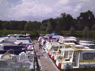 im Hafen von Pontailler